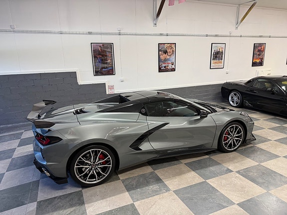 Chevrolet Corvette 10 of 28