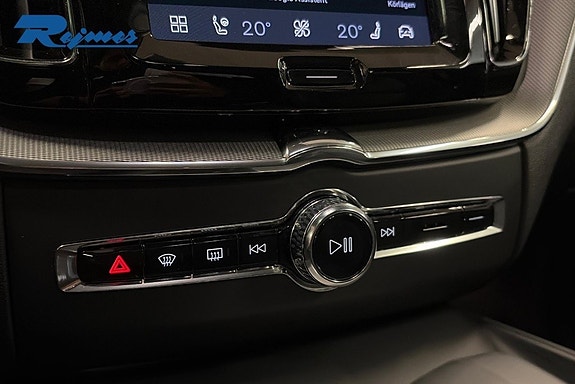 Volvo XC60 18 of 18