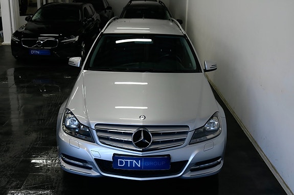 Mercedes-Benz C220 7 of 17