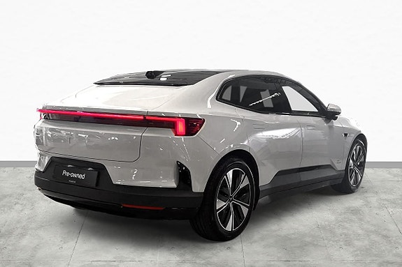 Polestar 4 9 of 26