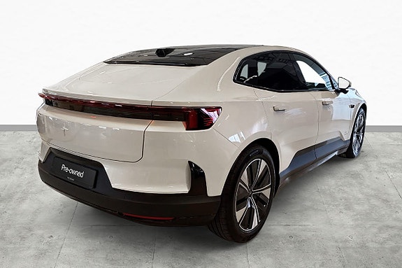 Polestar 4 9 of 30