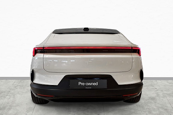 Polestar 4 5 of 30