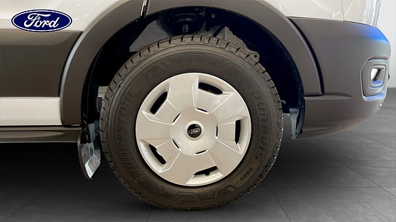 Ford Transit 9 of 9