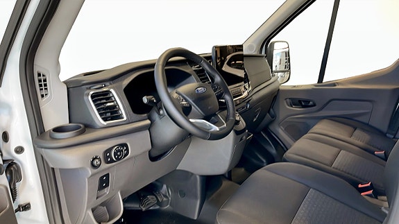 Ford Transit 5 of 9
