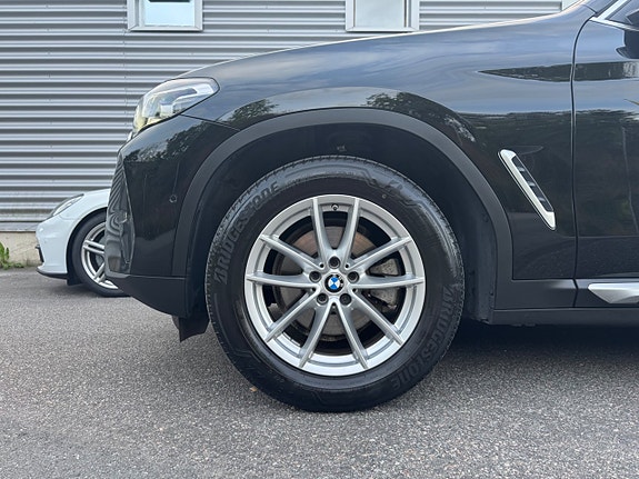 BMW X3 9 of 30