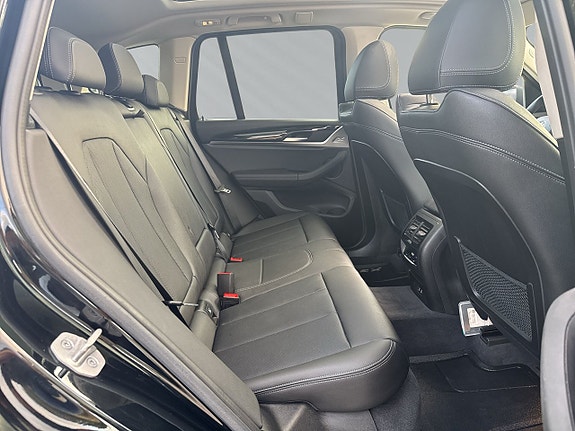 BMW X3 17 of 30