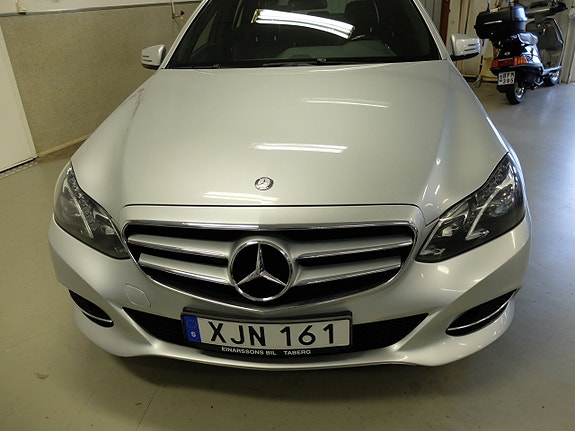 Mercedes-Benz E250 2 of 11