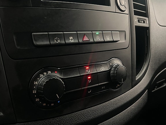 Mercedes-Benz Vito E-CELL 24 of 28