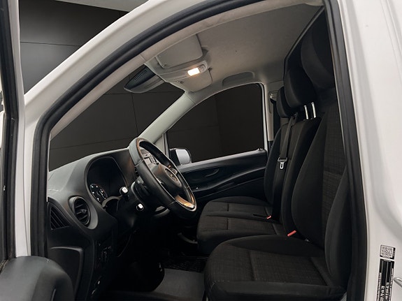 Mercedes-Benz Vito E-CELL 17 of 28