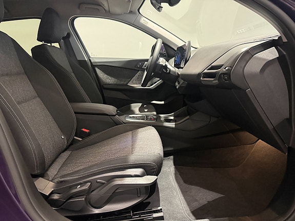BMW 120 8 of 18