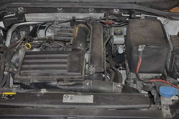 Volkswagen Passat 19 of 21
