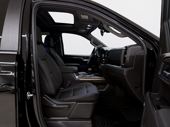 Chevrolet Silverado 1500 14 of 22