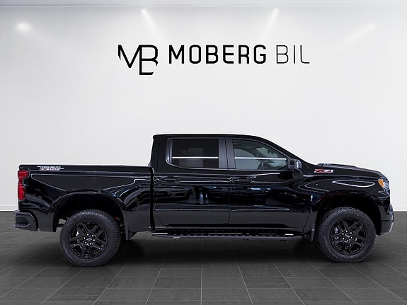 Chevrolet Silverado 1500 3 of 22