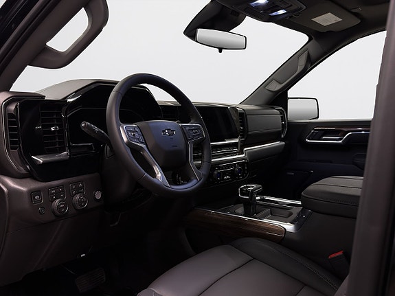 Chevrolet Silverado 1500 8 of 22