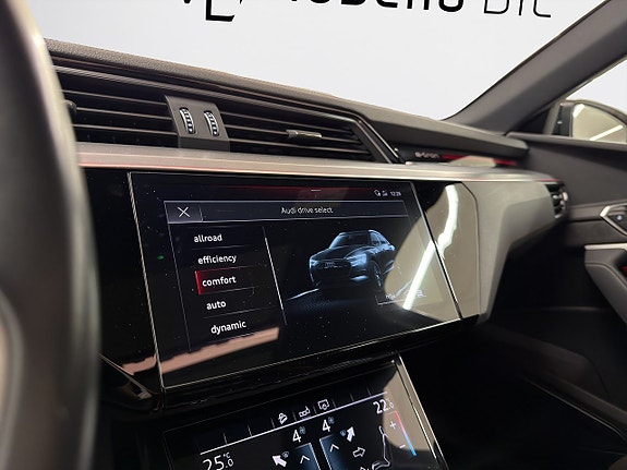 Audi e-tron 23 of 23