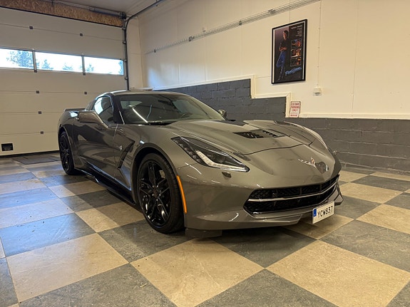 Chevrolet Corvette 3 of 30