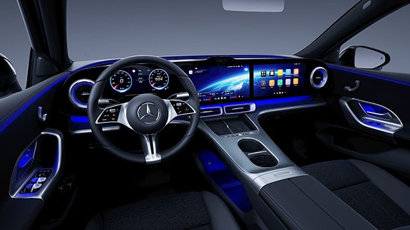Mercedes-Benz C300 10 of 16