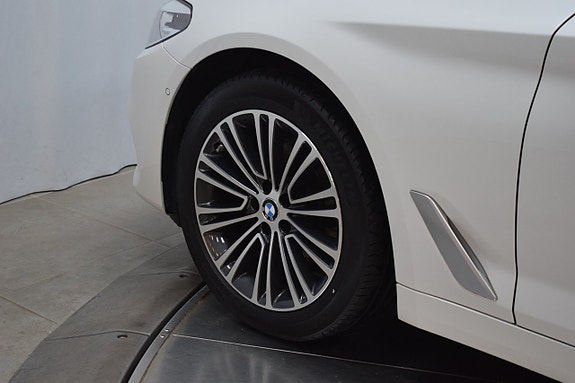 BMW 520d 10 of 25