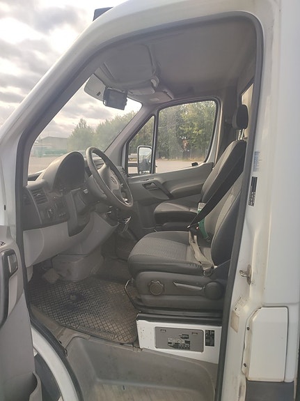 Mercedes-Benz Sprinter 516 2 of 11
