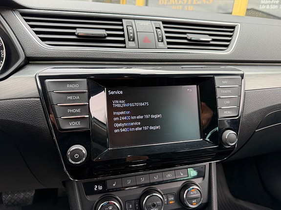 Skoda Superb 16 of 30