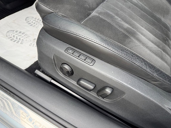 Skoda Superb 19 of 30