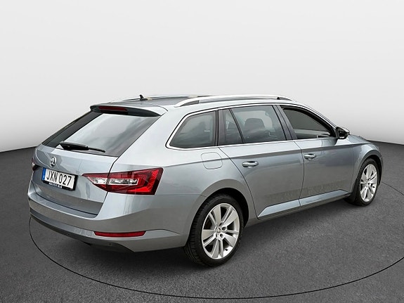 Skoda Superb 5 of 30