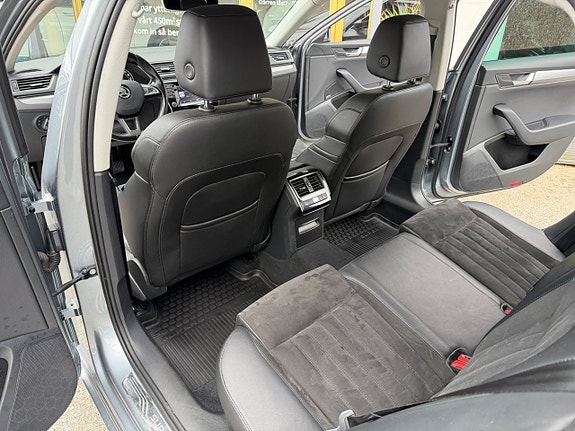 Skoda Superb 21 of 30