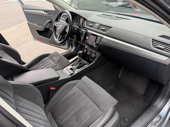 Skoda Superb 25 of 30