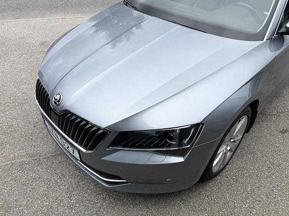 Skoda Superb 27 of 30