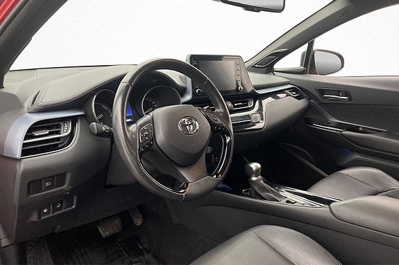 Toyota C-HR 9 of 27