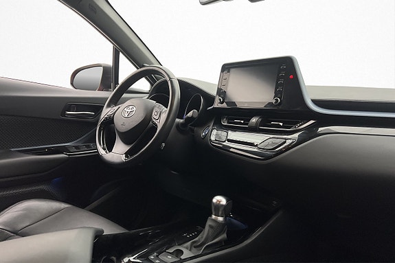 Toyota C-HR 23 of 27