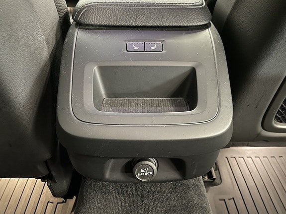 Volvo V60 Cross Country 23 of 27