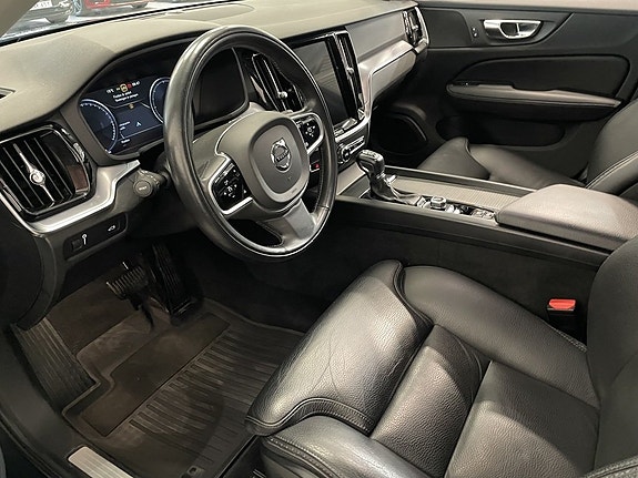Volvo V60 Cross Country 15 of 27