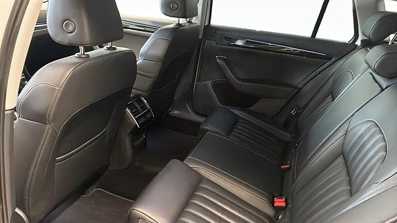 Skoda Superb 11 of 12