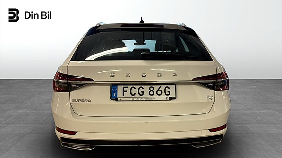 Skoda Superb 5 of 12