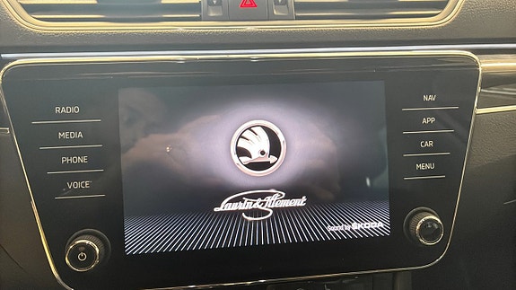 Skoda Superb 9 of 12