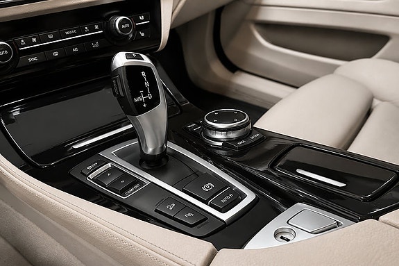 BMW 520d 13 of 17
