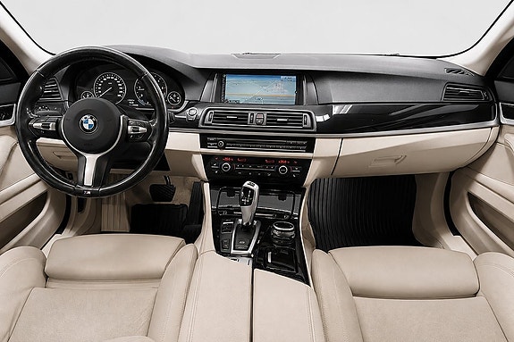 BMW 520d 12 of 17