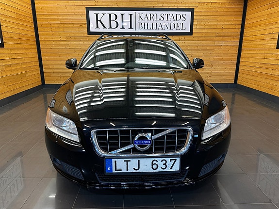 Volvo V70 9 of 23