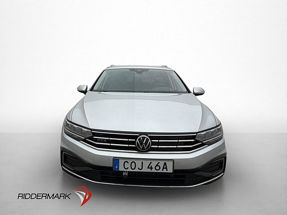 Volkswagen Passat 2 of 25