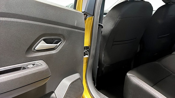 Dacia Sandero 21 of 23