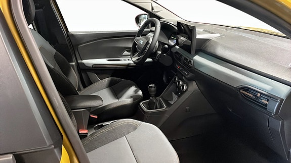 Dacia Sandero 3 of 23