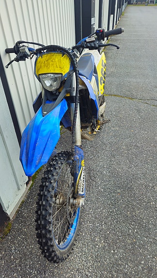 Husaberg HUSABERG 390 FE 2 of 3