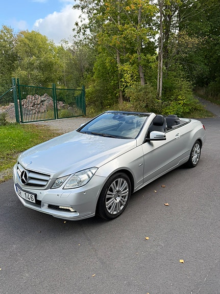 Mercedes-Benz E250 5 of 9