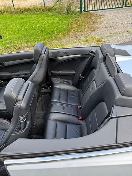 Mercedes-Benz E250 8 of 9