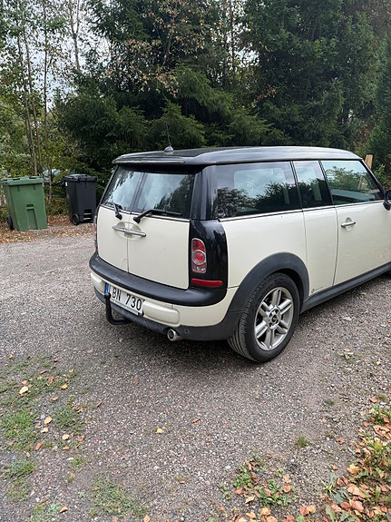 MINI Cooper 3 of 6