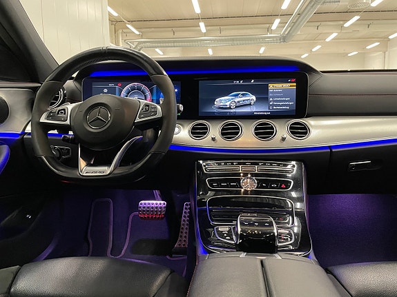 Mercedes-Benz E43 15 of 23