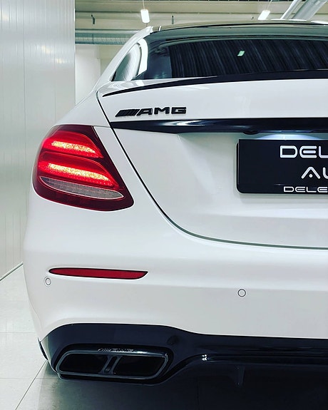 Mercedes-Benz E43 21 of 23