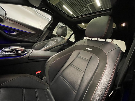 Mercedes-Benz E43 17 of 23