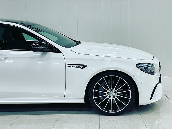 Mercedes-Benz E43 7 of 23